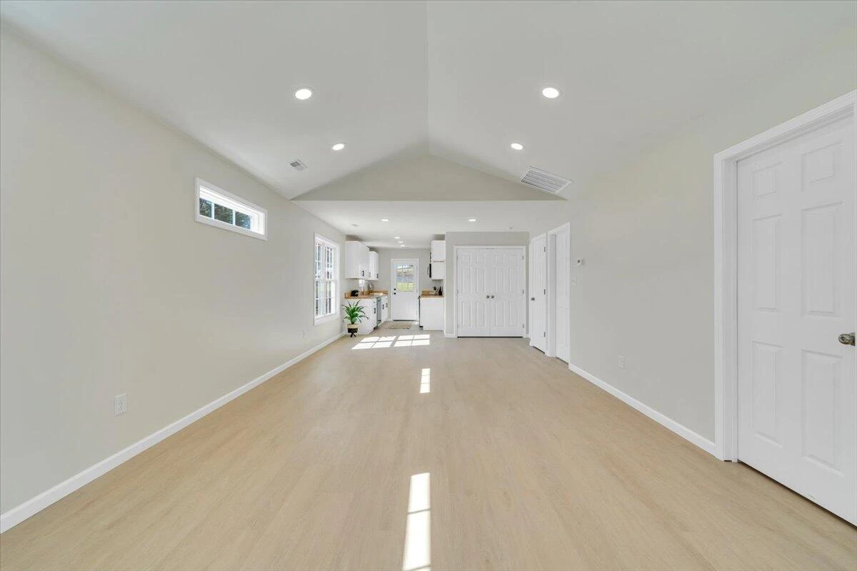 3531 Troutland AVE NW - Photo 4