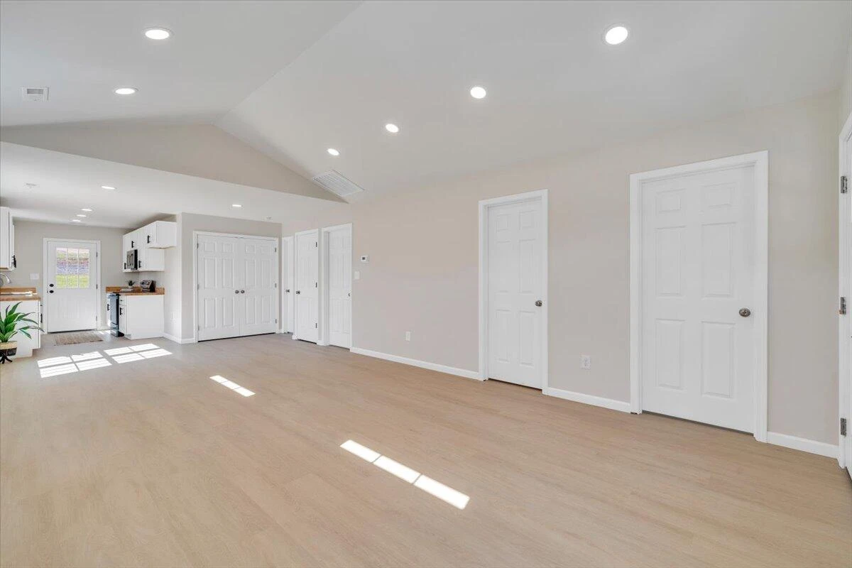 3531 Troutland AVE NW - Photo 5