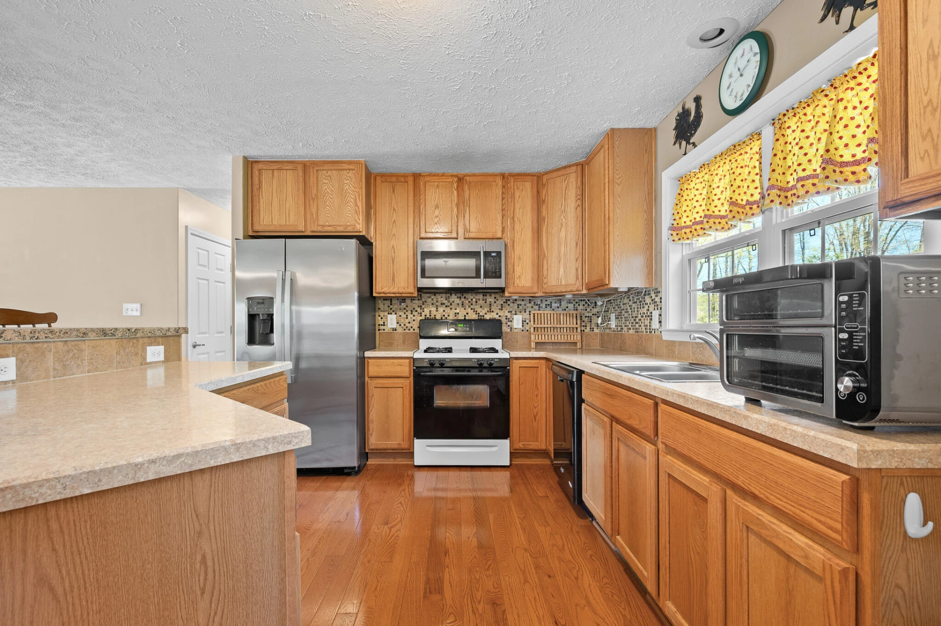 7810 Blue Ridge DR - Photo 11