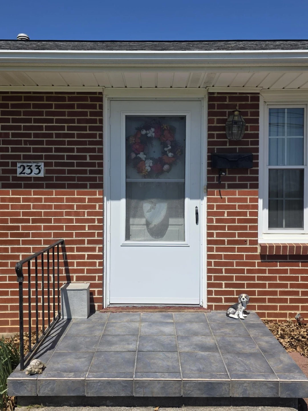233 W Carrollton AVE - Photo 2