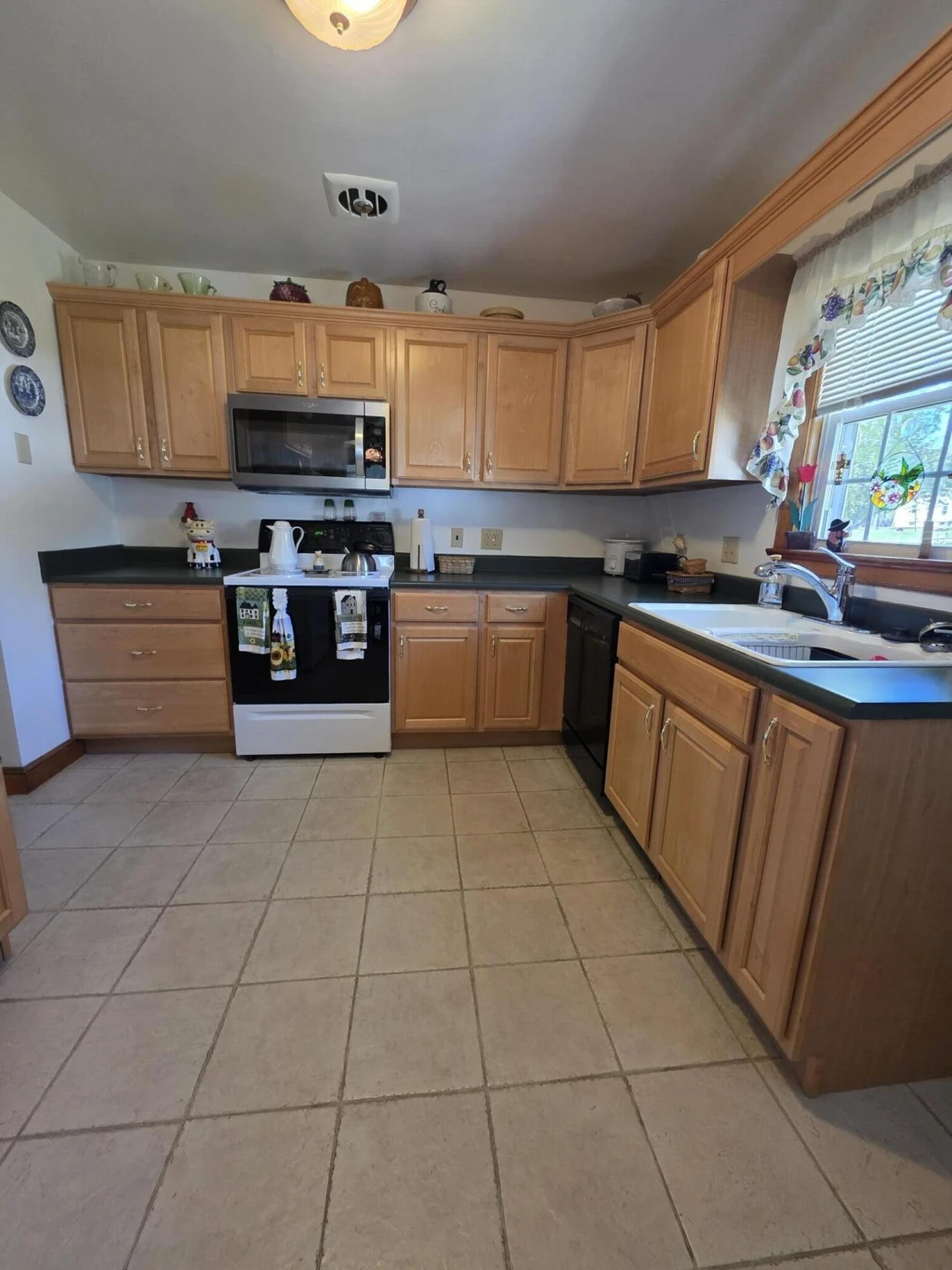 233 W Carrollton AVE - Photo 6