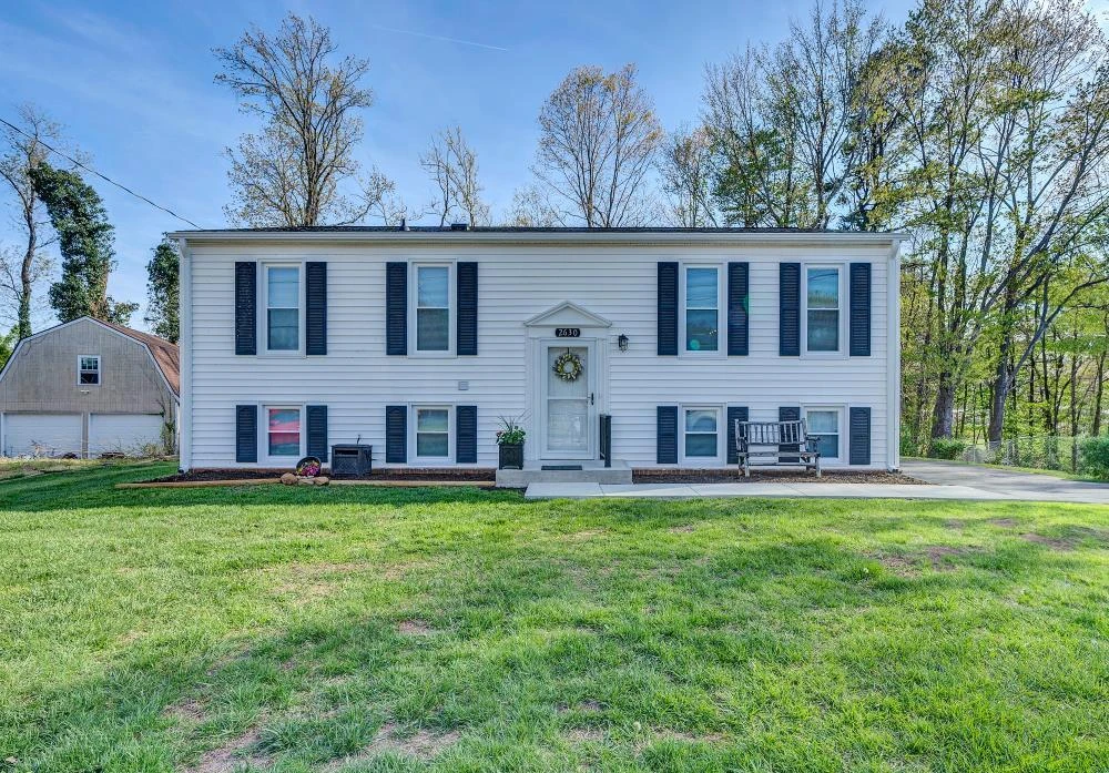 2630 Puckett CIR