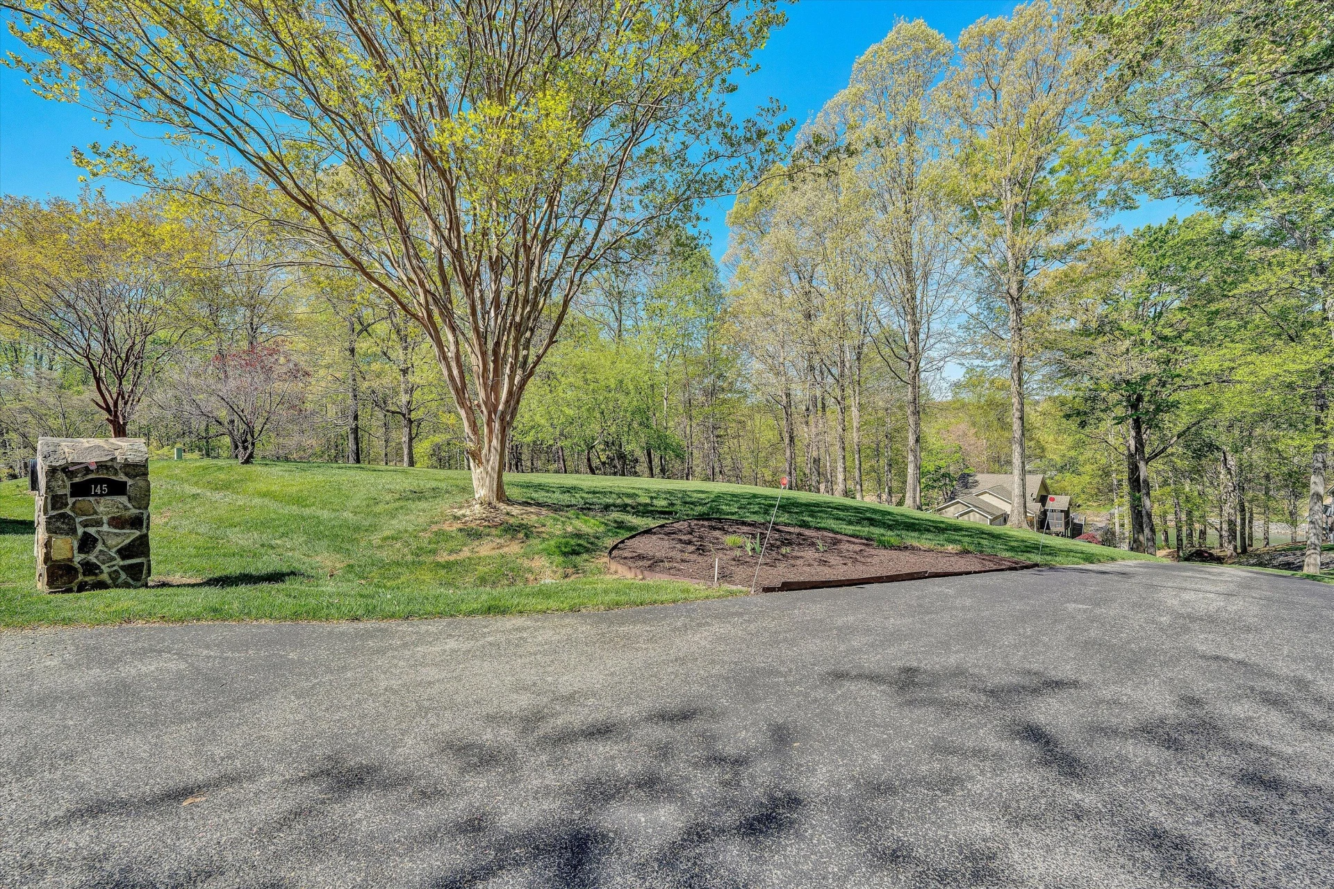 145 Channelview DR - Photo 21