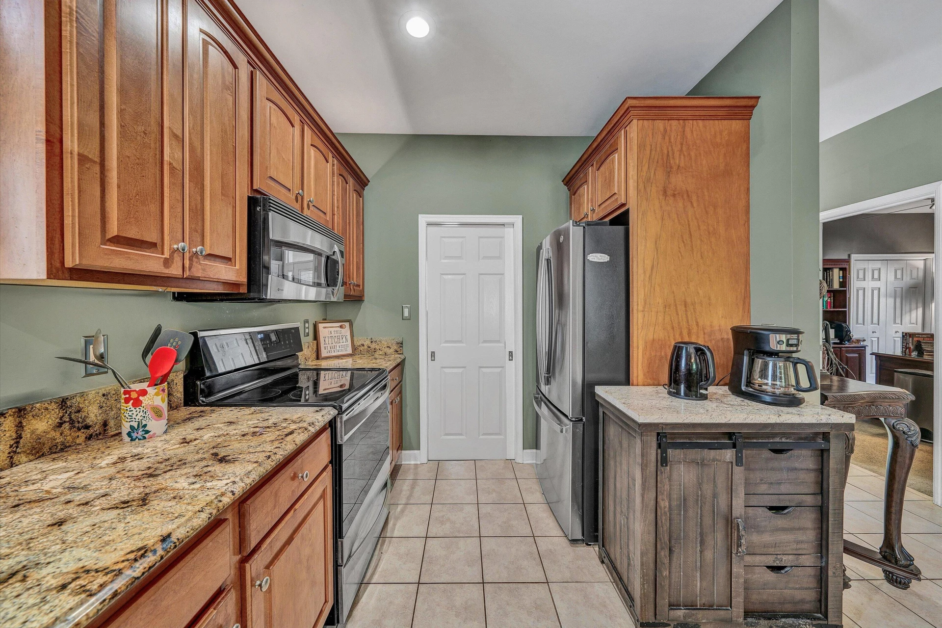 145 Channelview DR - Photo 29