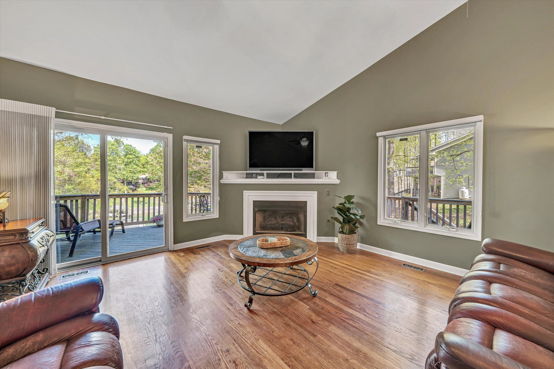 145 Channelview DR - Photo 35