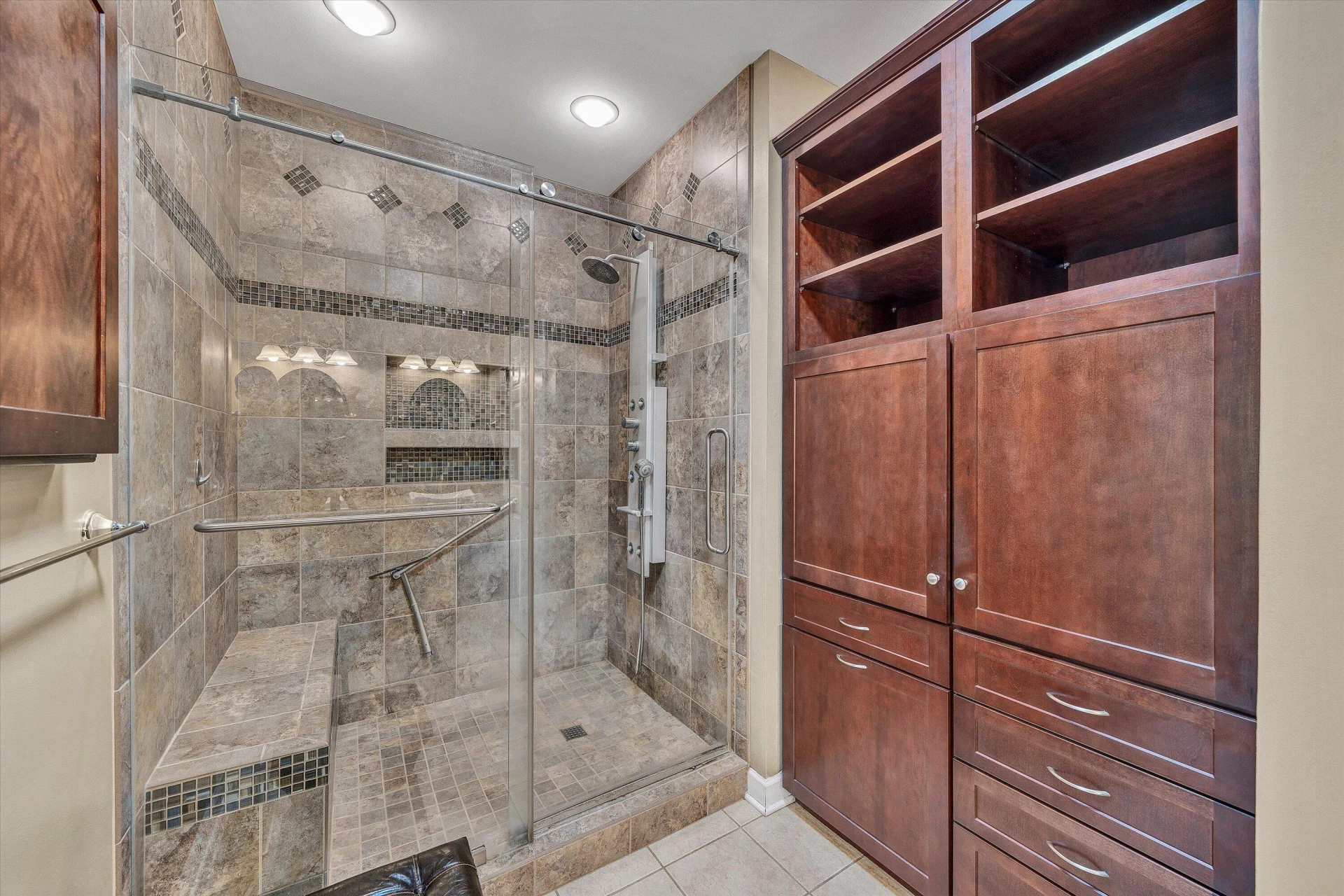 145 Channelview DR - Photo 46