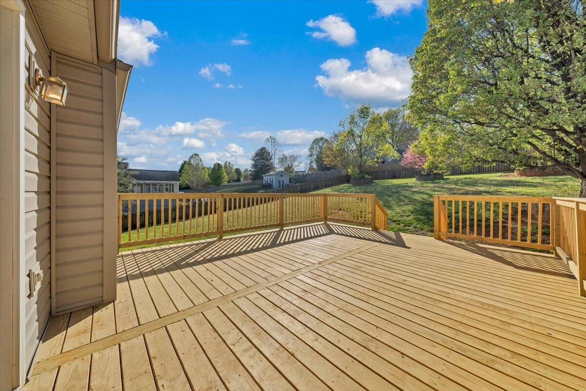 1831 Summerfield DR - Photo 10