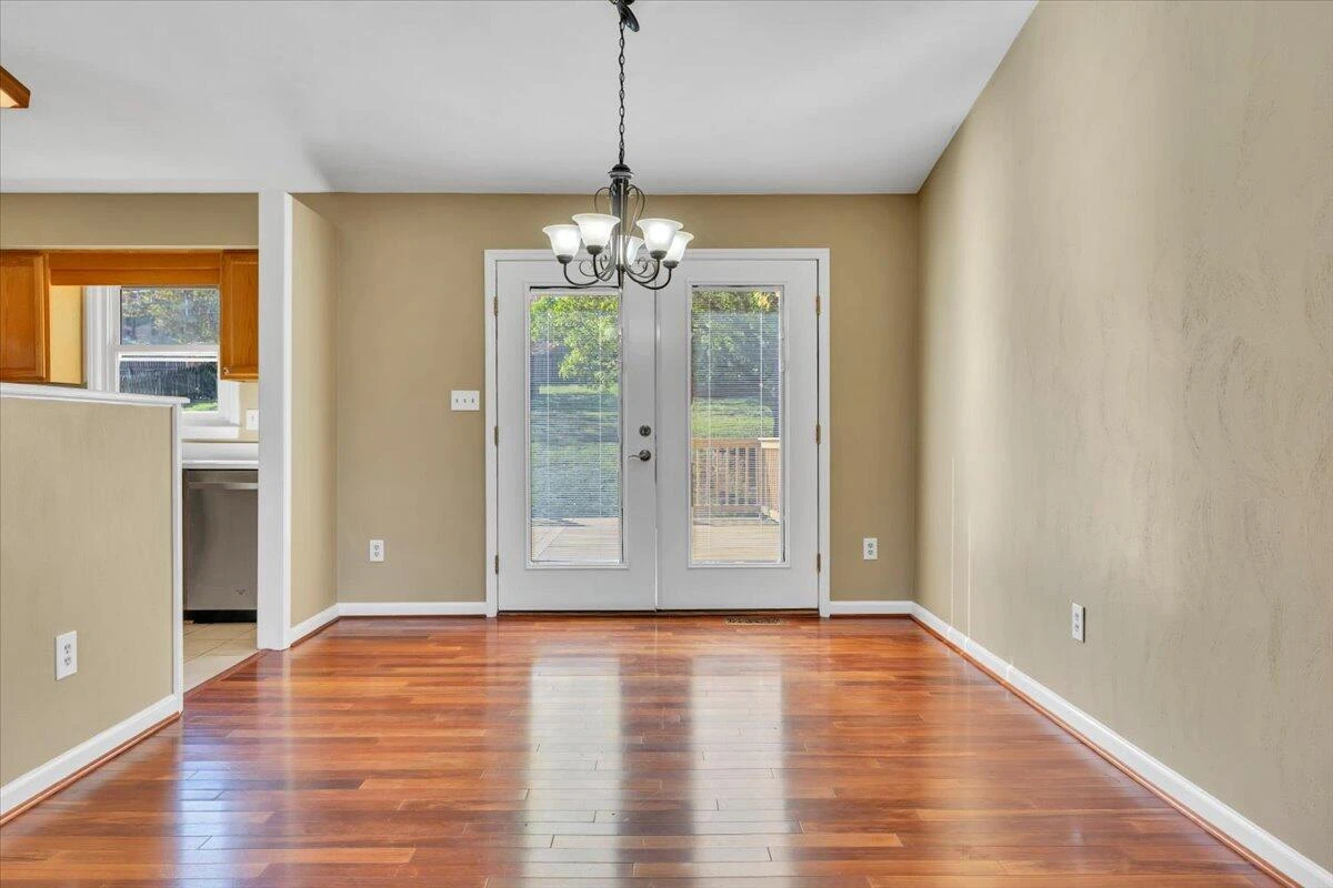 1831 Summerfield DR - Photo 18