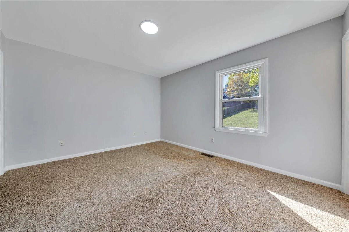 1831 Summerfield DR - Photo 22