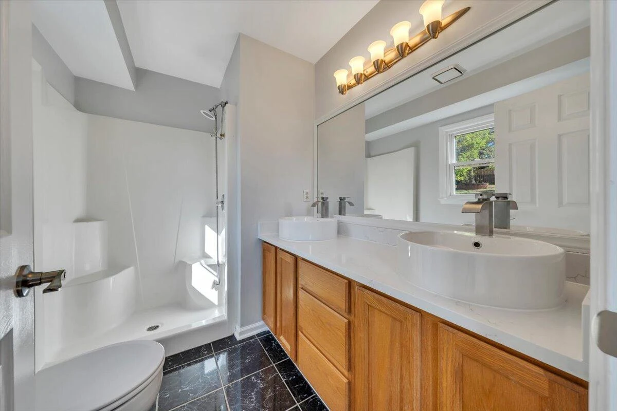 1831 Summerfield DR - Photo 24