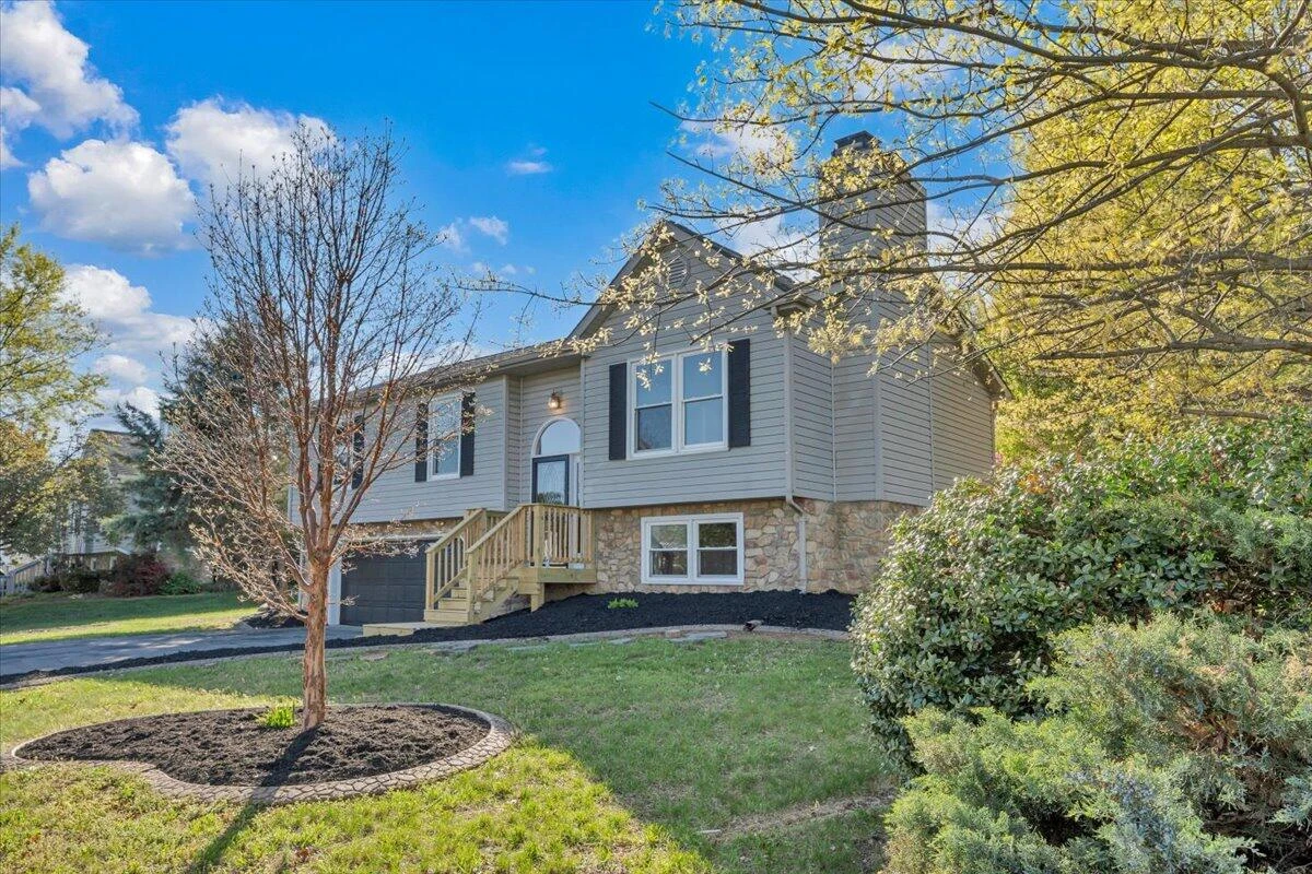 1831 Summerfield DR - Photo 35