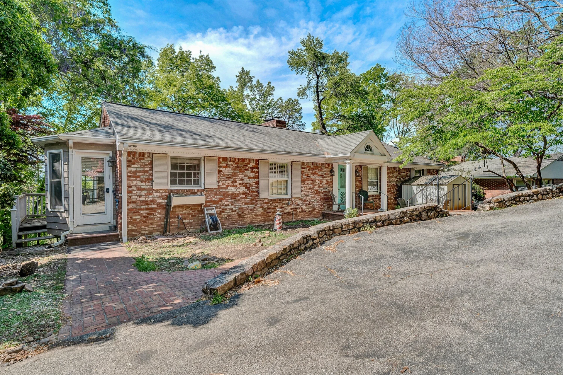 3125 Burnleigh RD SW - Photo 2