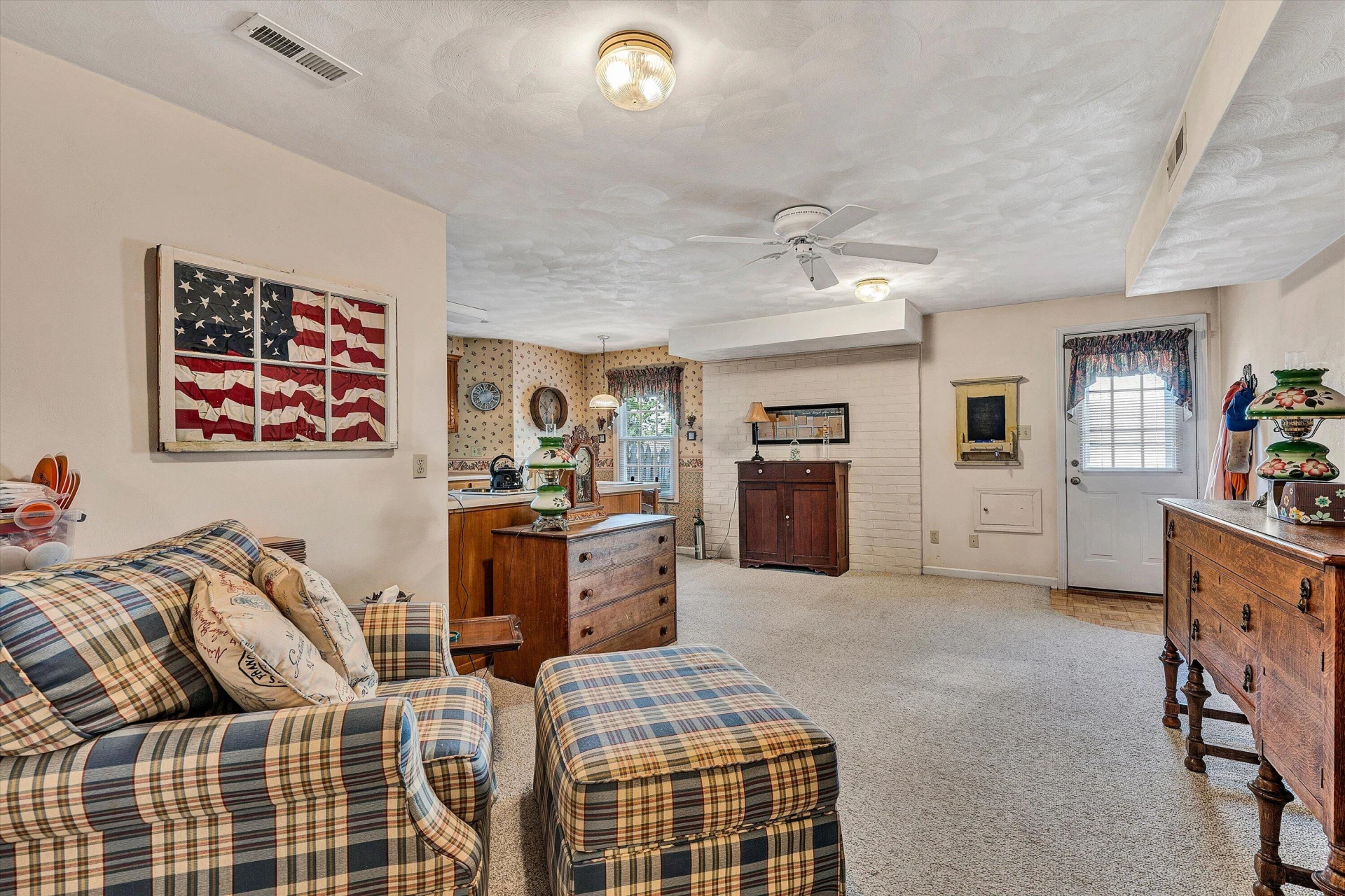 1505 Ashley DR - Photo 36