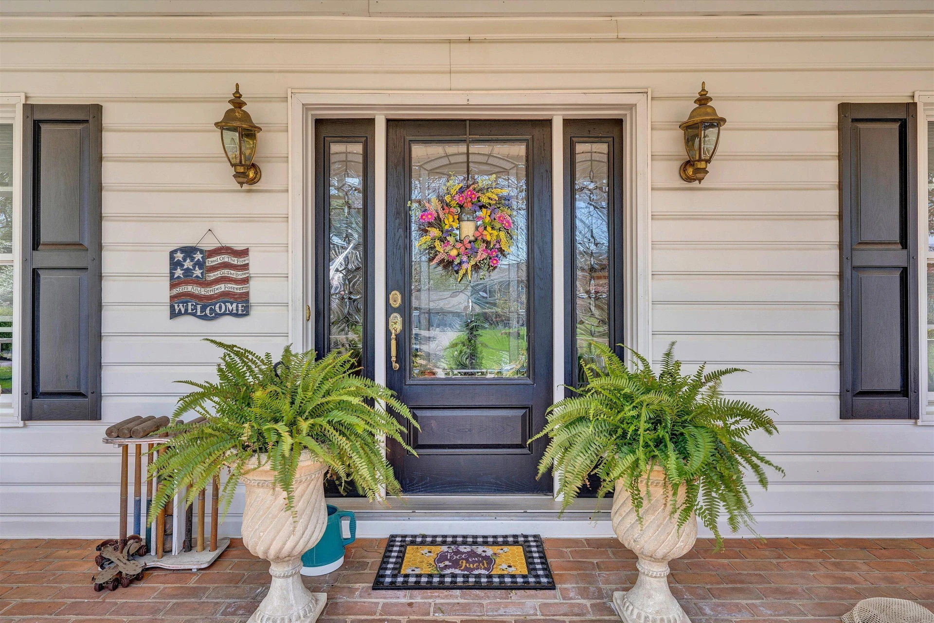 1505 Ashley DR - Photo 6