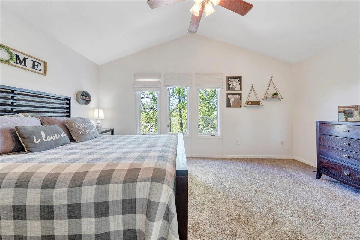 662 Stayman RD - Photo 36