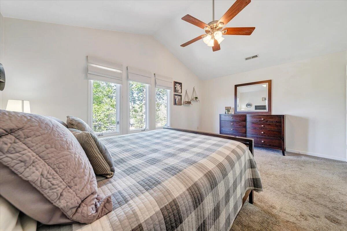 662 Stayman RD - Photo 37