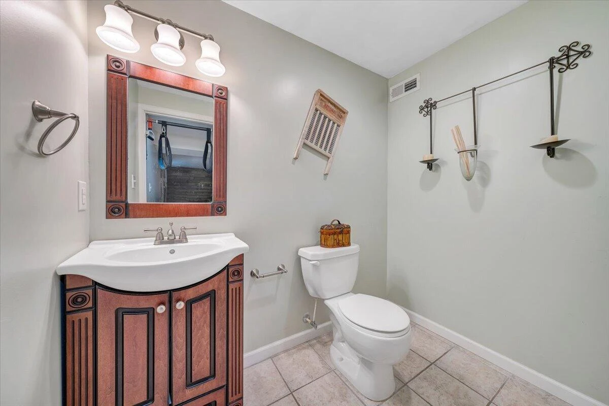 662 Stayman RD - Photo 58