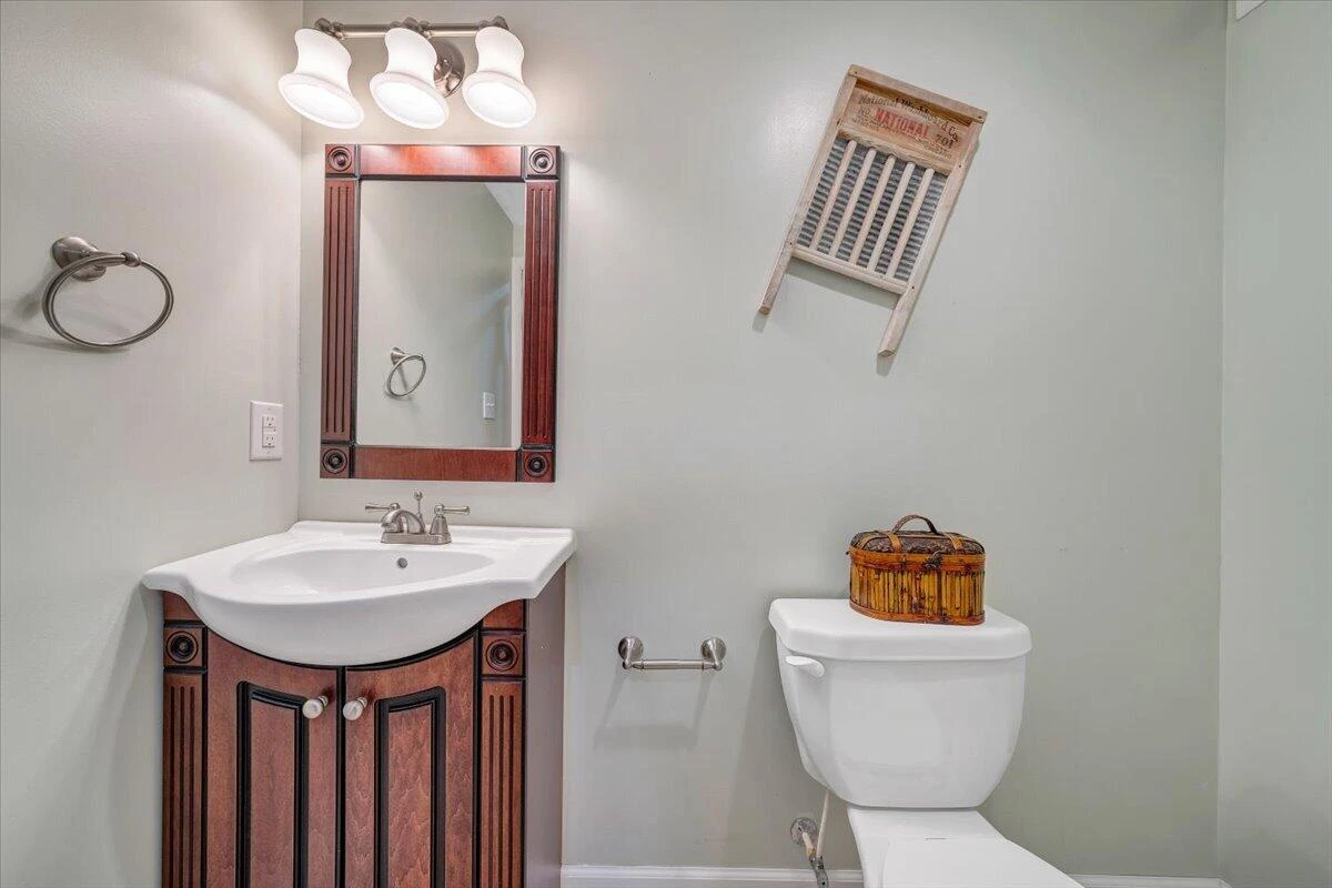 662 Stayman RD - Photo 59