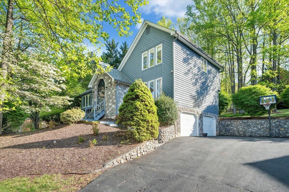 662 Stayman RD - Photo 76