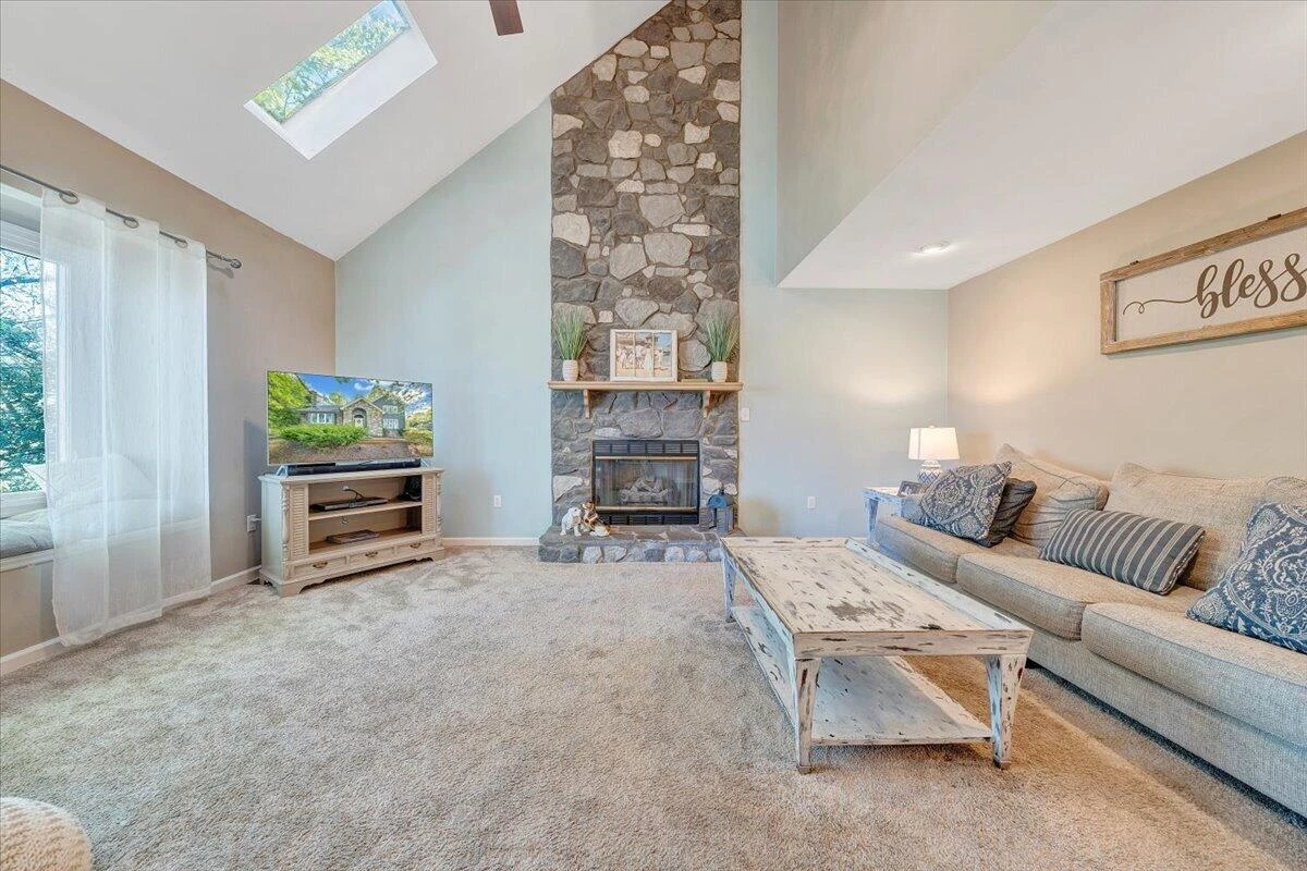 662 Stayman RD - Photo 8