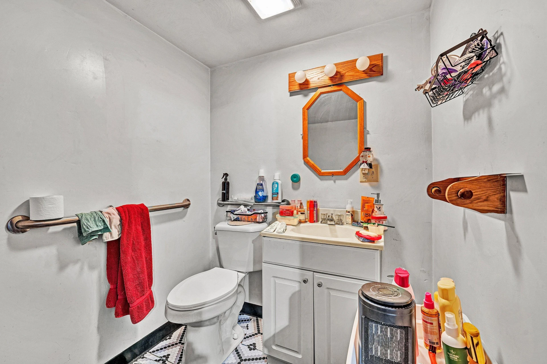 1730 Orange AVE NW - Photo 6