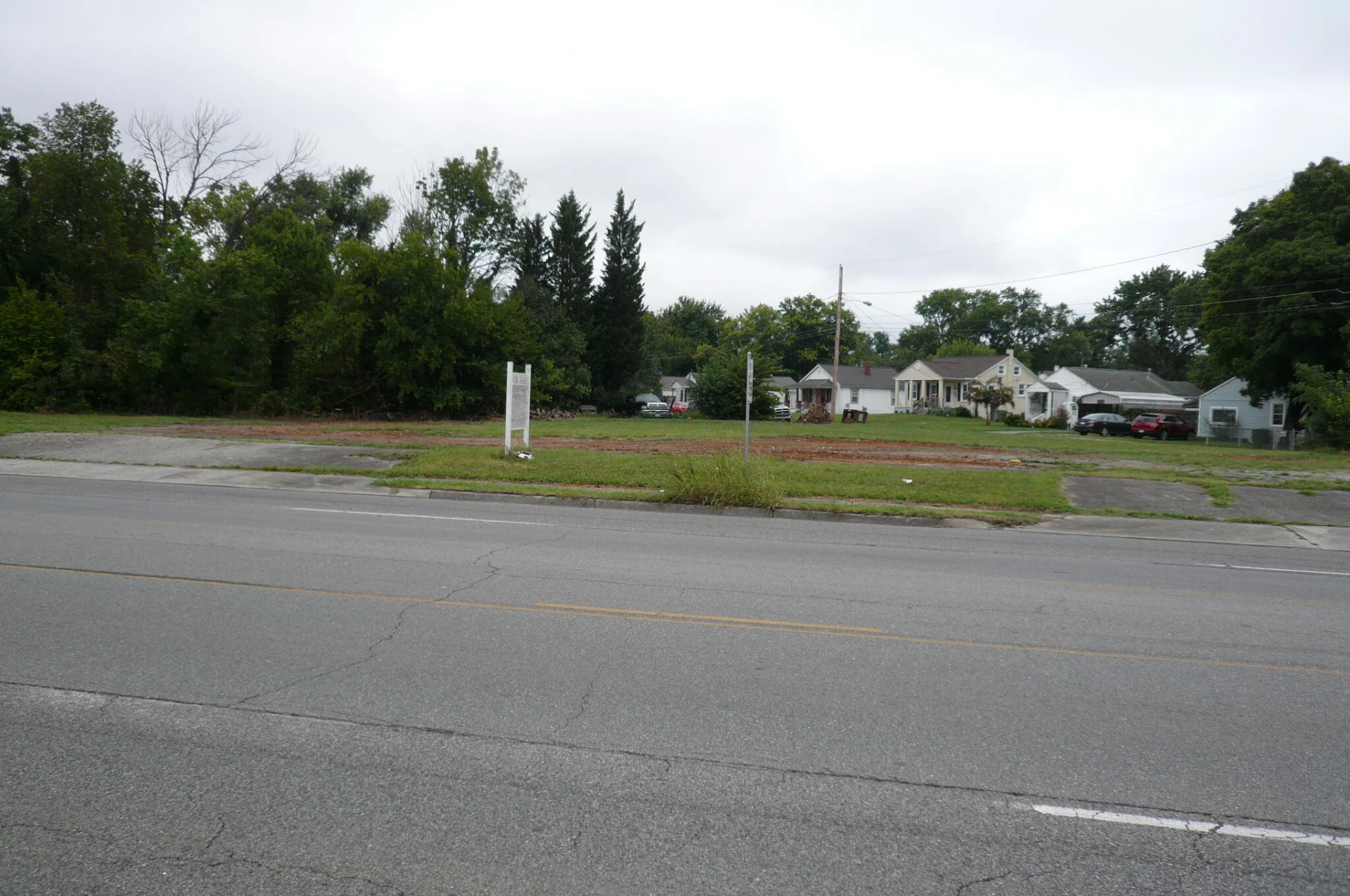 625 W 4th ST