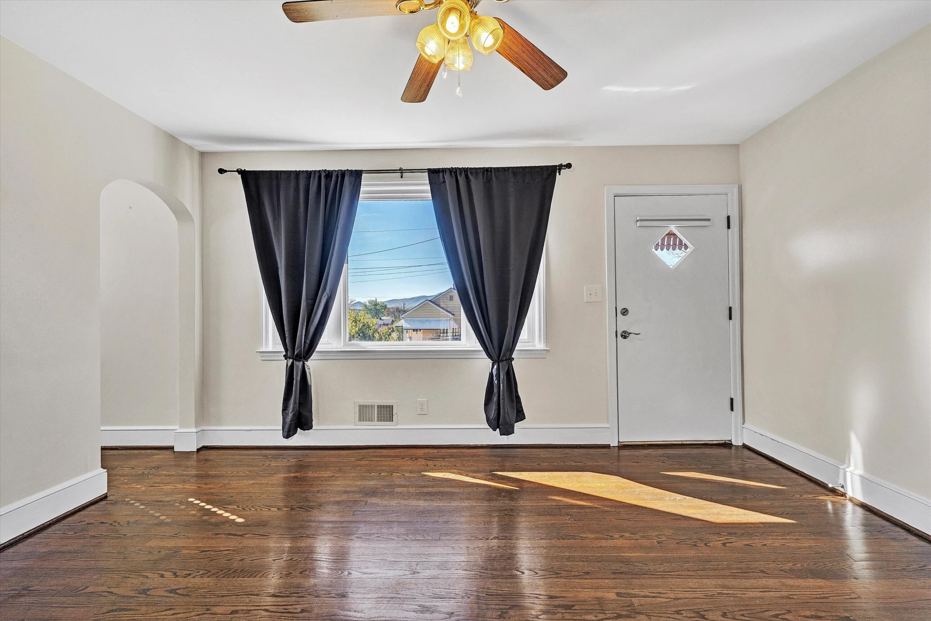 903 Marston ST - Photo 12