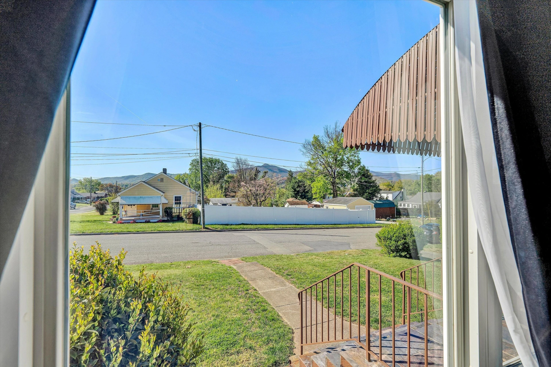 903 Marston ST - Photo 14