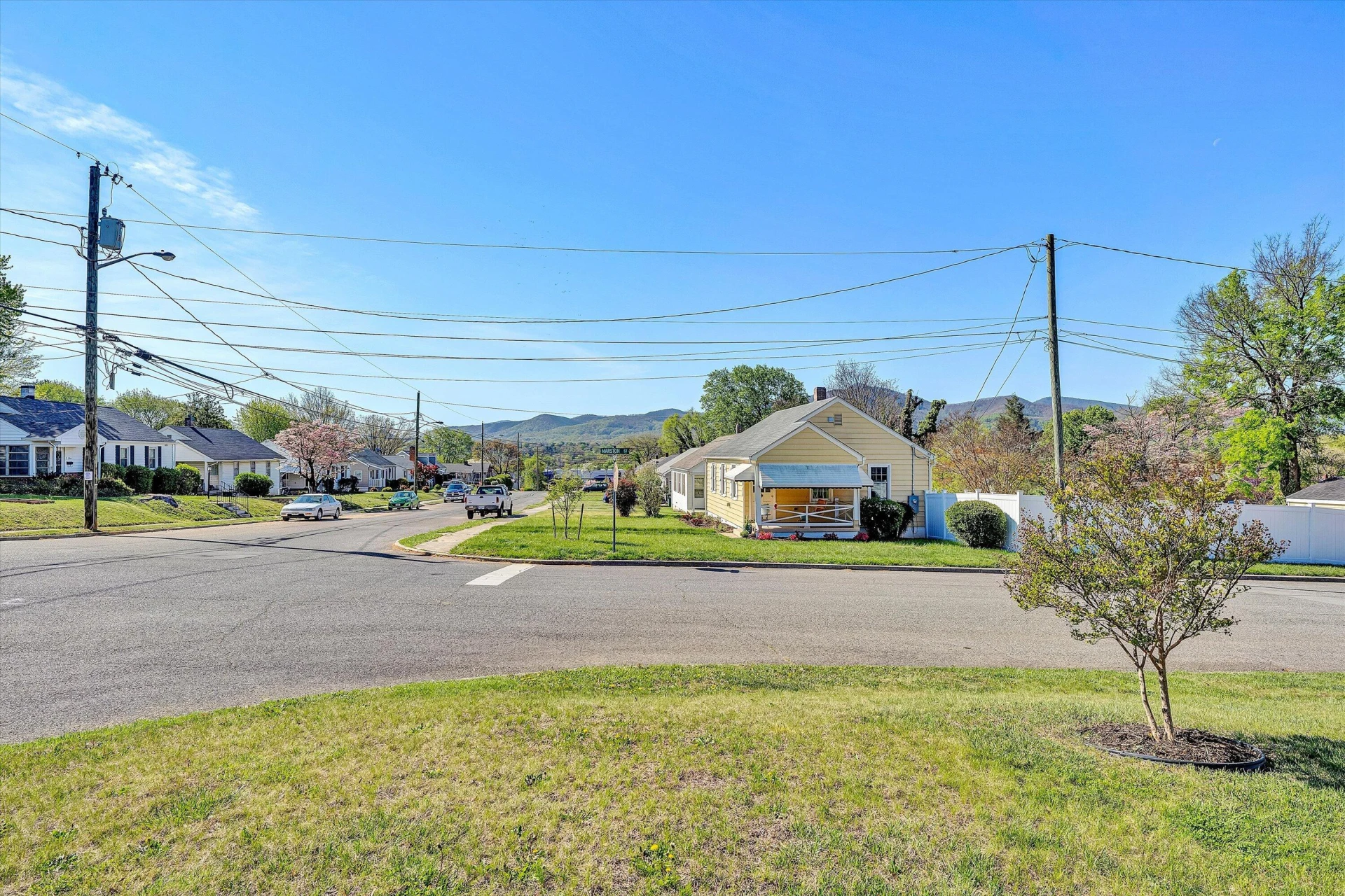 903 Marston ST - Photo 6