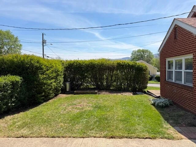 903 Marston ST - Photo 9