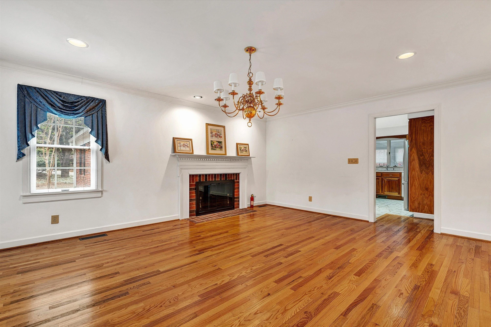 77 Gloucester CT - Photo 13