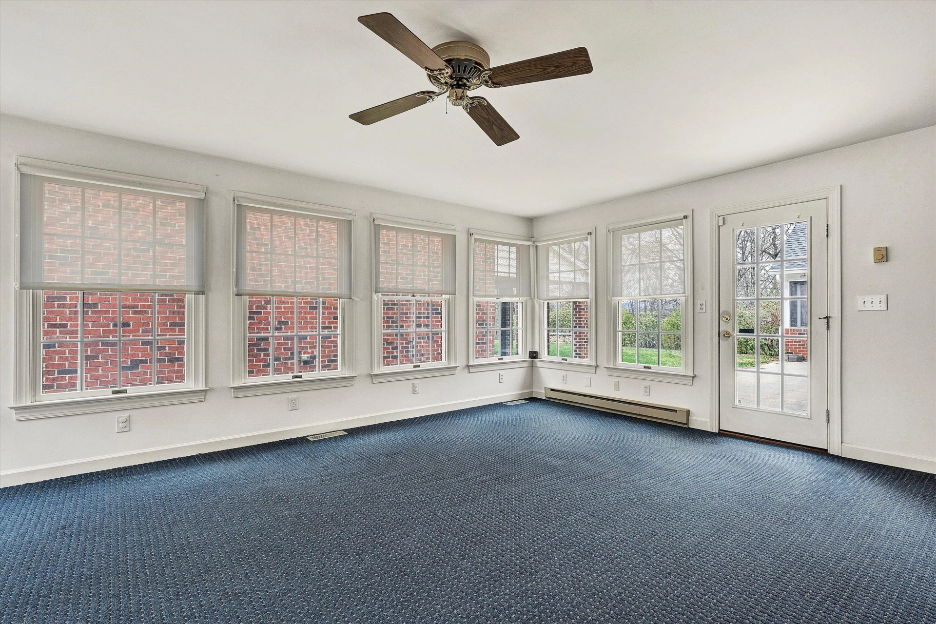 77 Gloucester CT - Photo 20