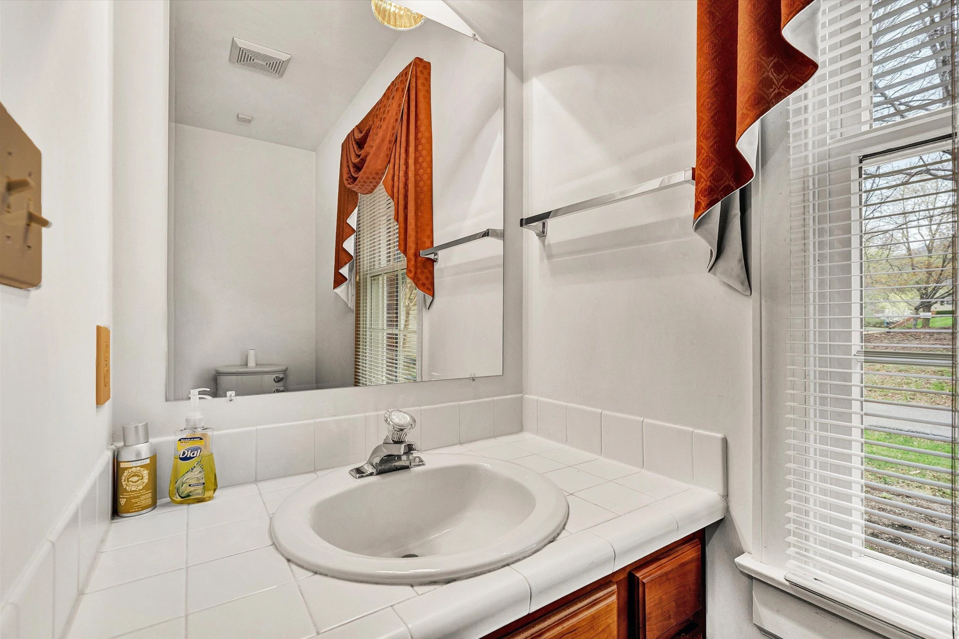 77 Gloucester CT - Photo 23