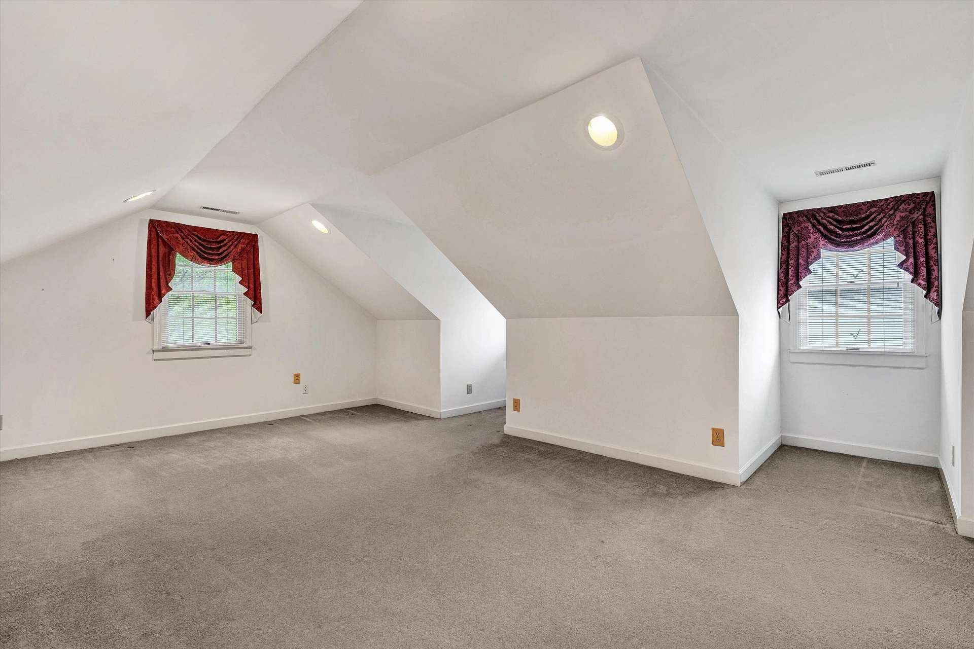 77 Gloucester CT - Photo 25