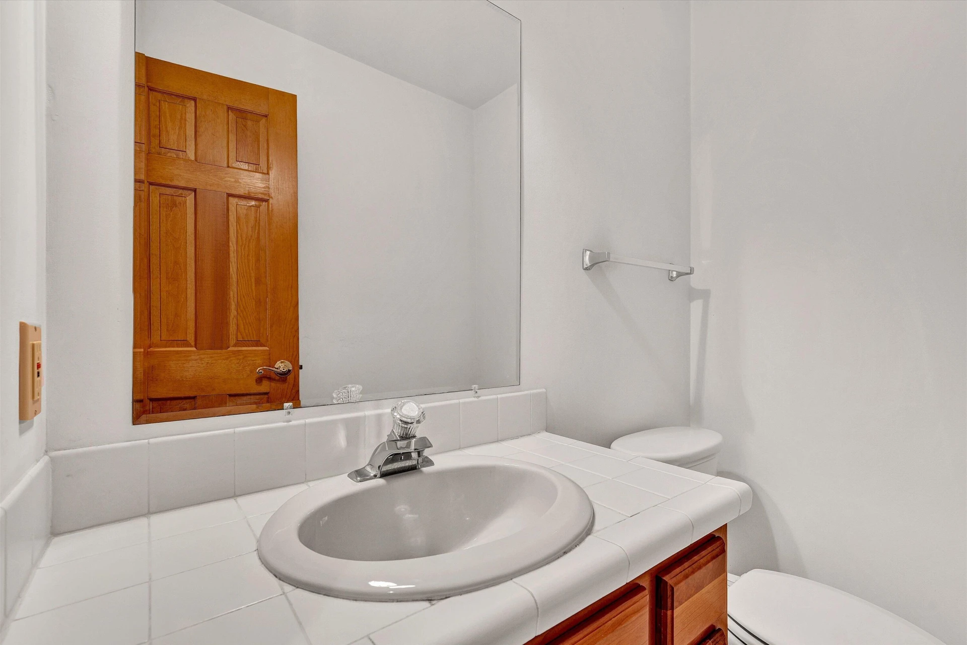 77 Gloucester CT - Photo 28