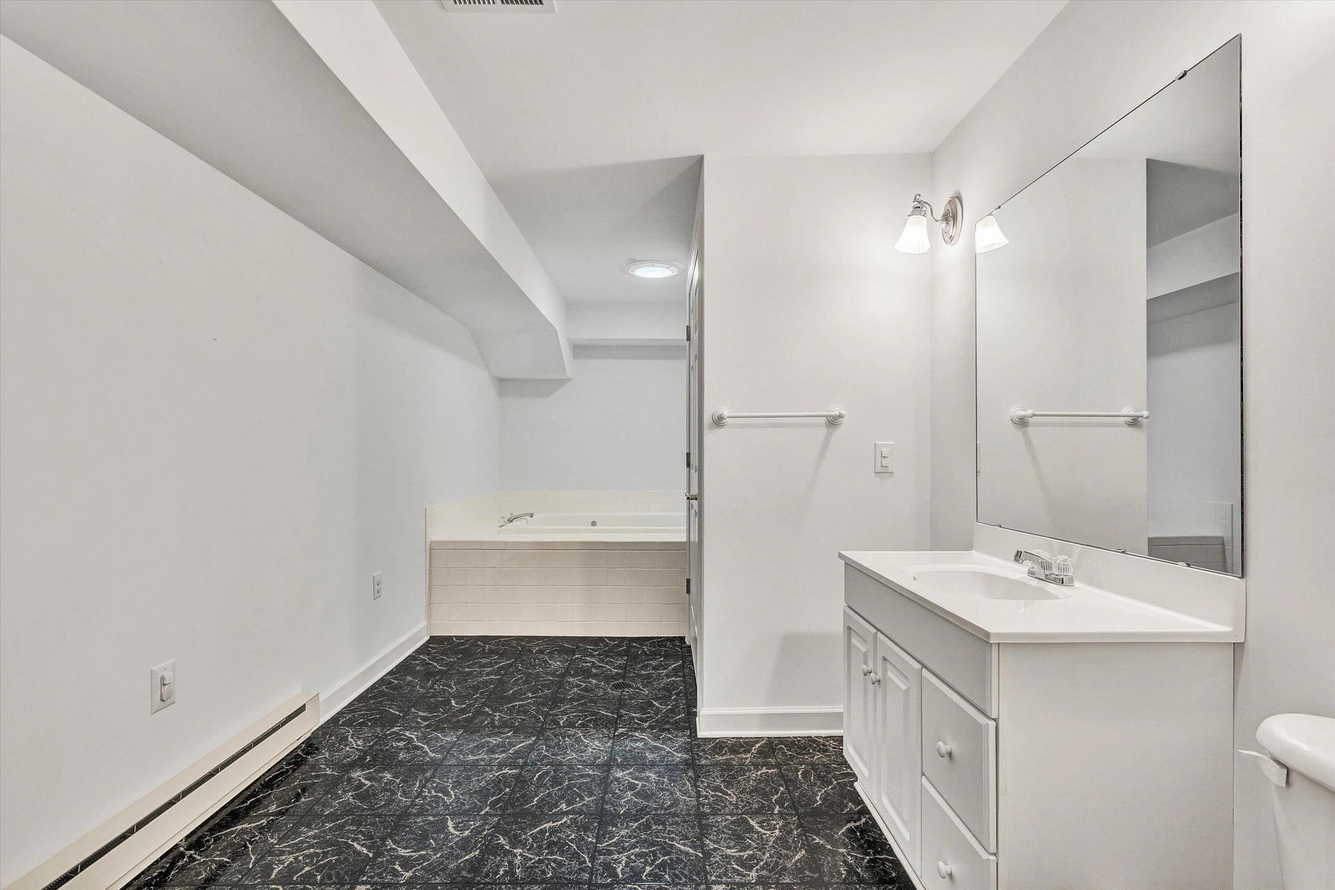 77 Gloucester CT - Photo 48