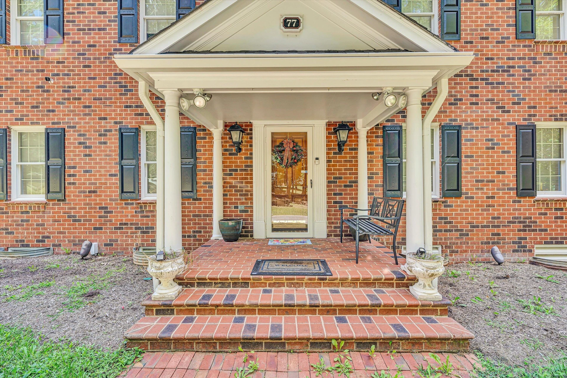 77 Gloucester CT - Photo 6