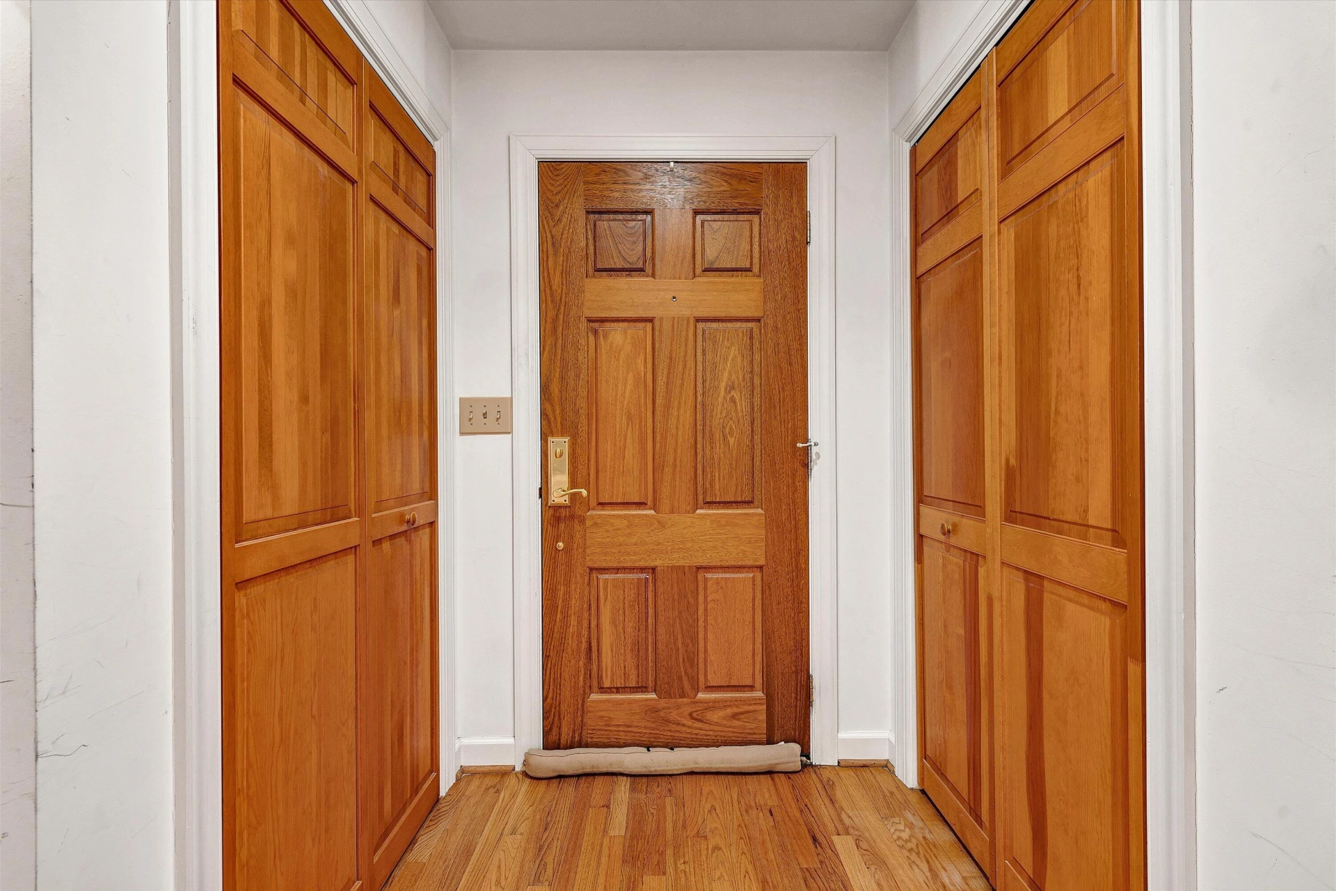 77 Gloucester CT - Photo 9