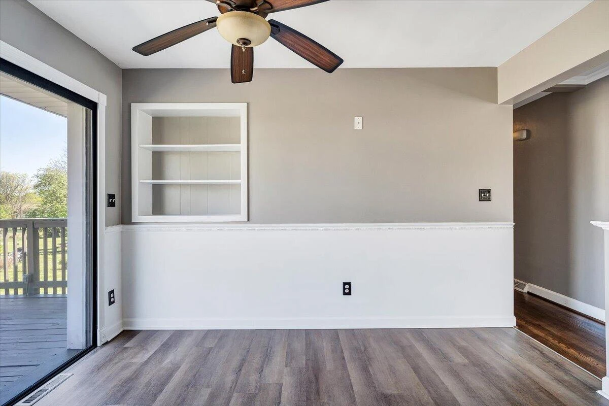 2407 Laura RD NW - Photo 14
