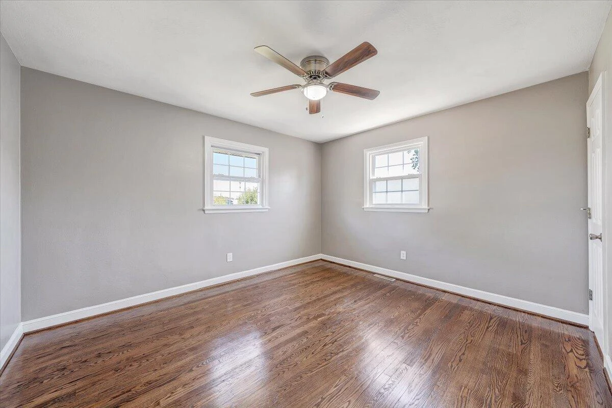 2407 Laura RD NW - Photo 20