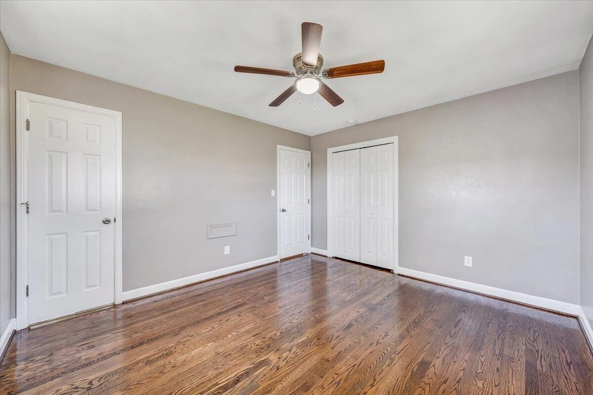 2407 Laura RD NW - Photo 22
