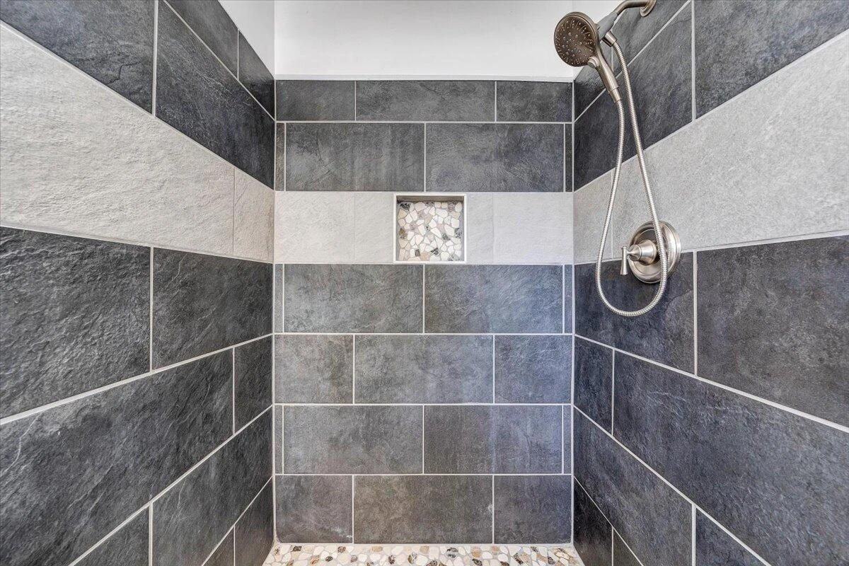 2407 Laura RD NW - Photo 25