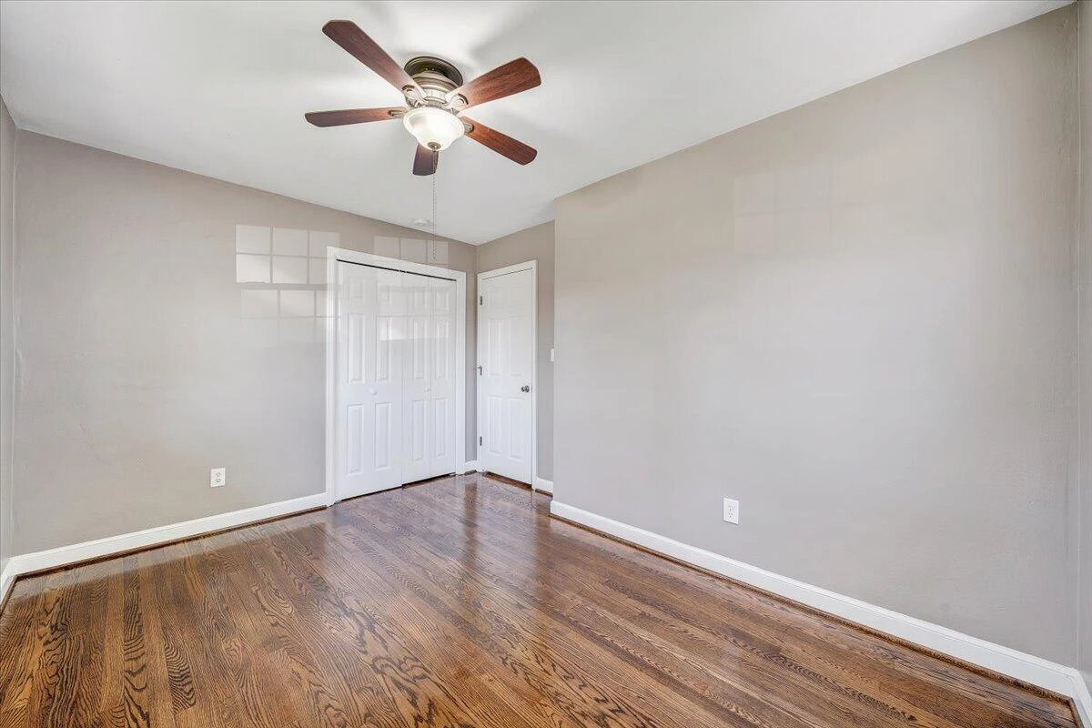 2407 Laura RD NW - Photo 27