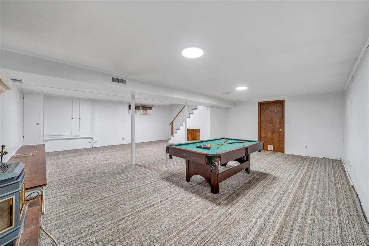 2407 Laura RD NW - Photo 34