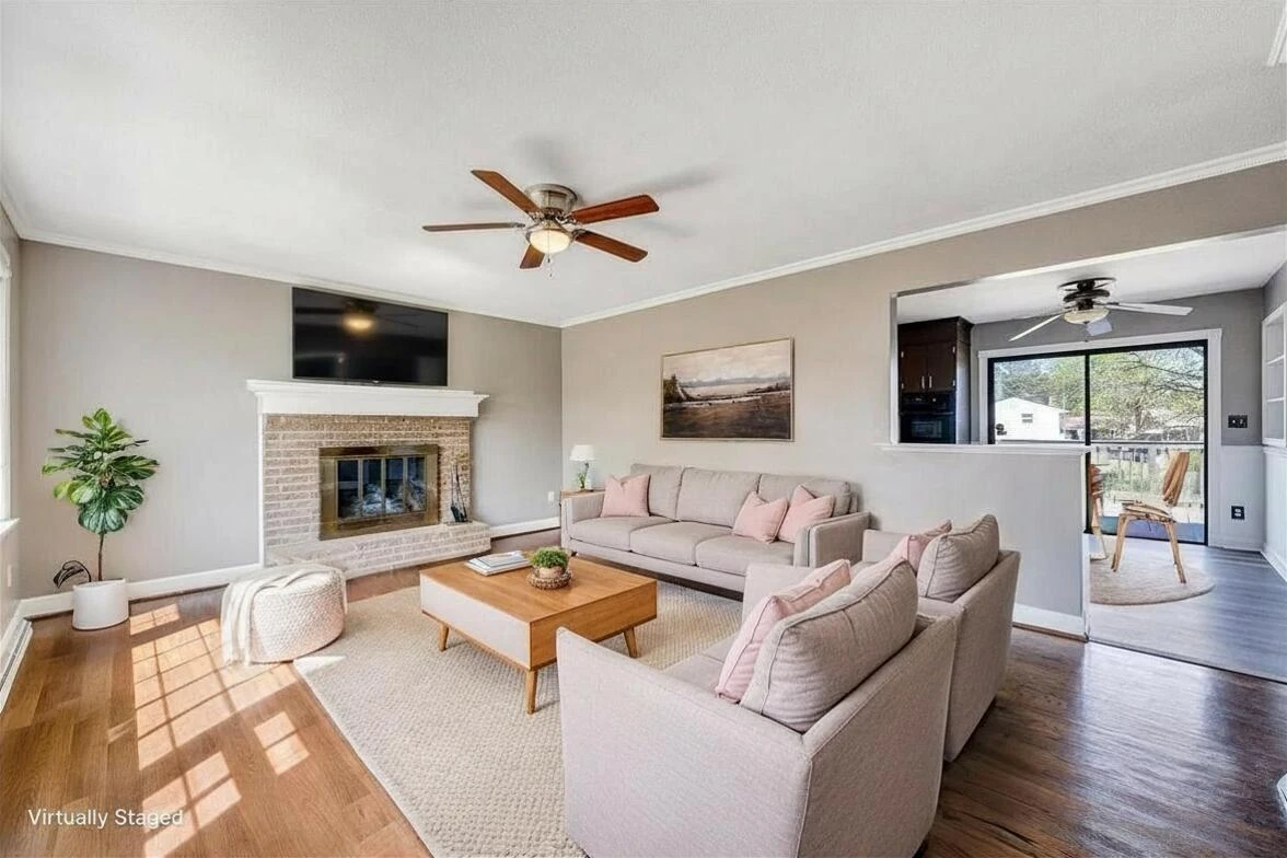 2407 Laura RD NW - Photo 4