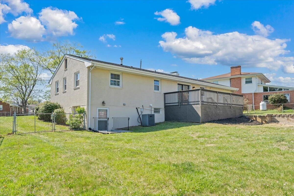 2407 Laura RD NW - Photo 42