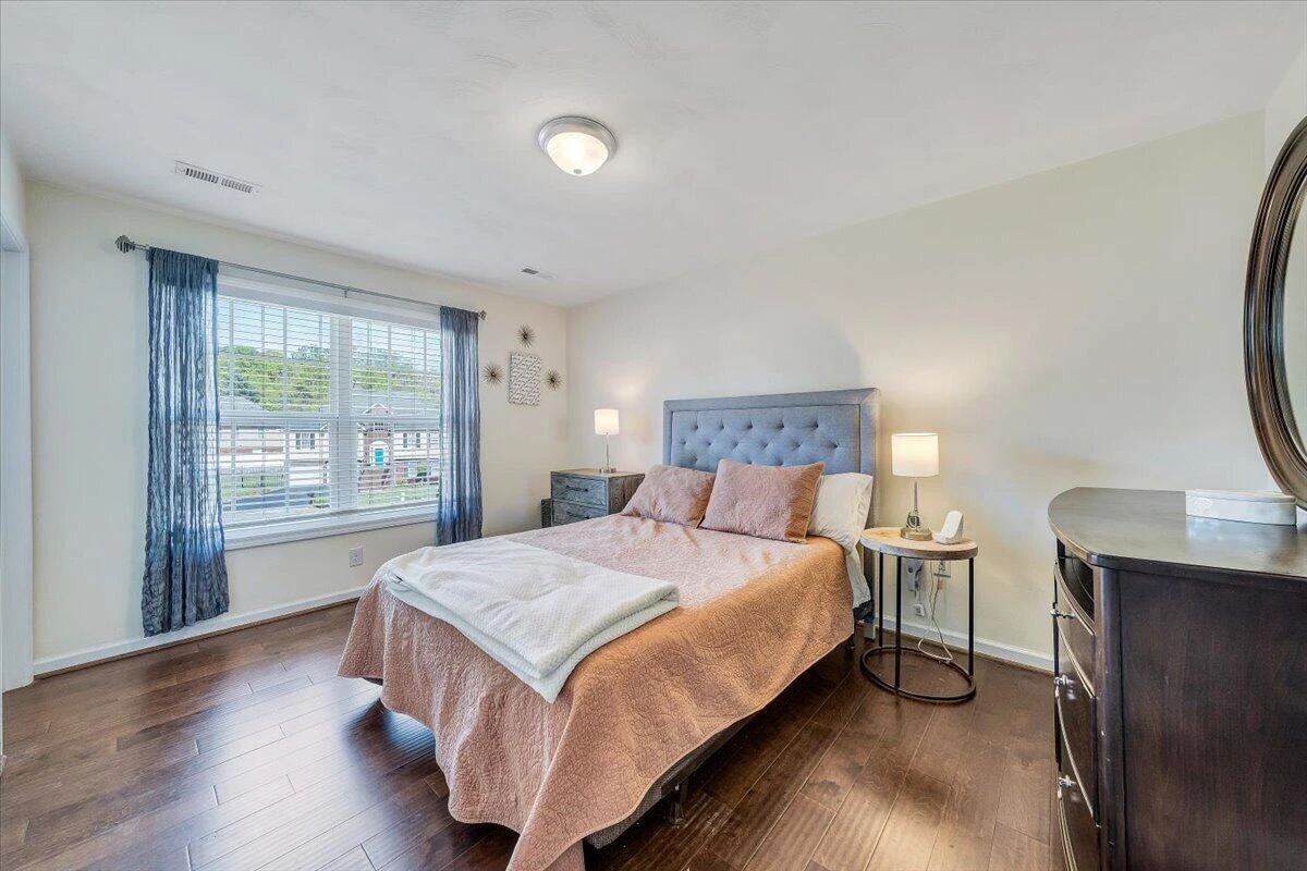 424 Cambridge Court RD - Photo 17