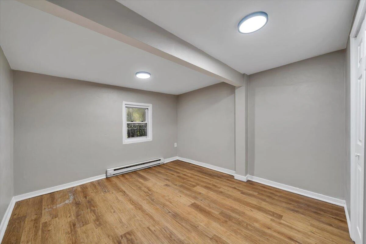 1807 Archbold AVE NE - Photo 15