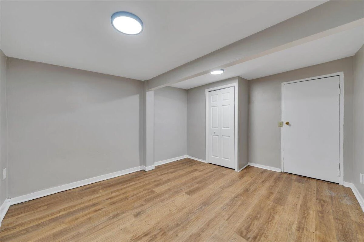 1807 Archbold AVE NE - Photo 16