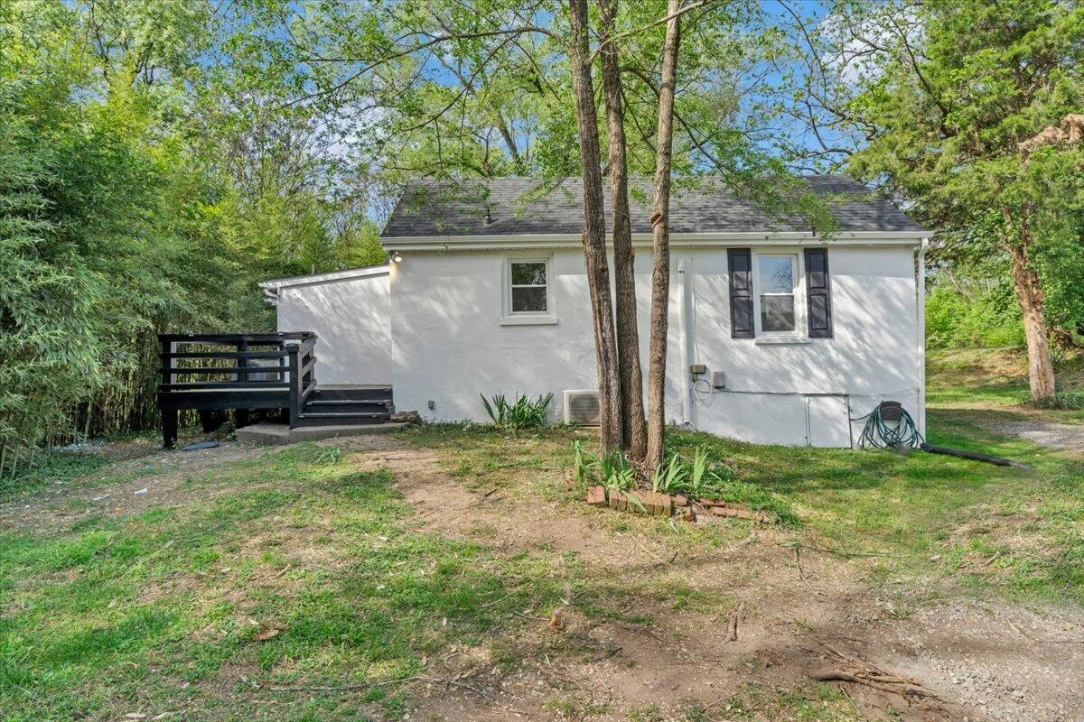 1807 Archbold AVE NE - Photo 23